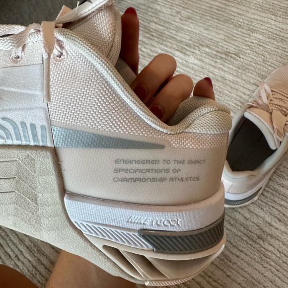 Nike Metcon women’s size 11.5 baby pink - Picture 5 of 8